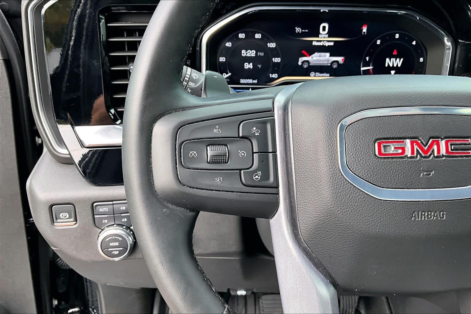 Used 2025 Onyx Black GMC SLT image 24