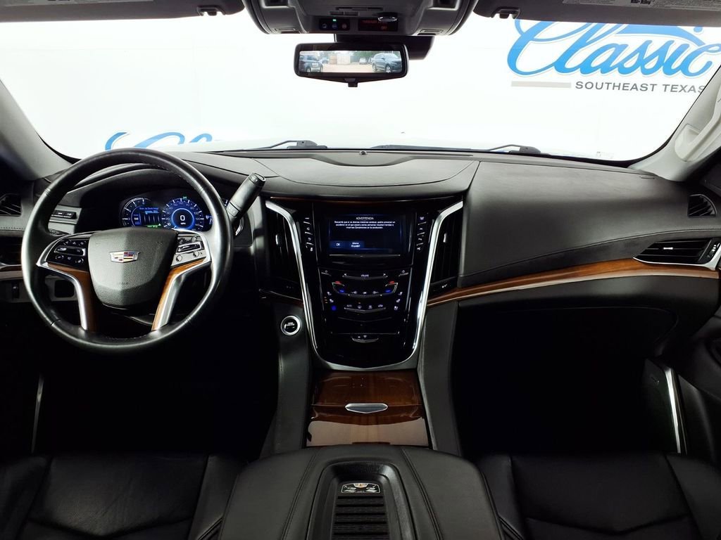 Used 2020 BLACK RAVEN Cadillac Premium Luxury image 11