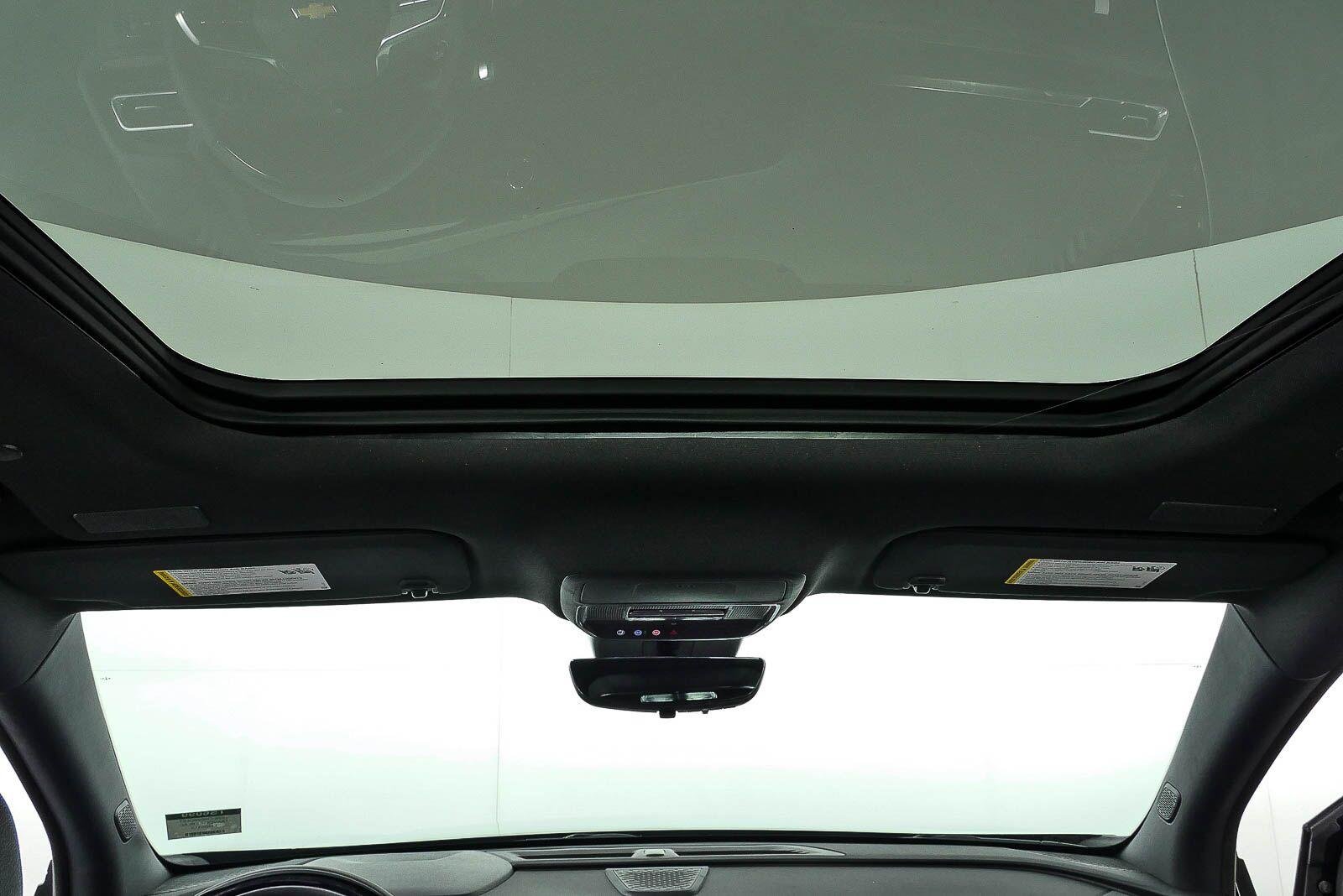New 2026 Mosaic Black Metallic Chevrolet High Country image 20