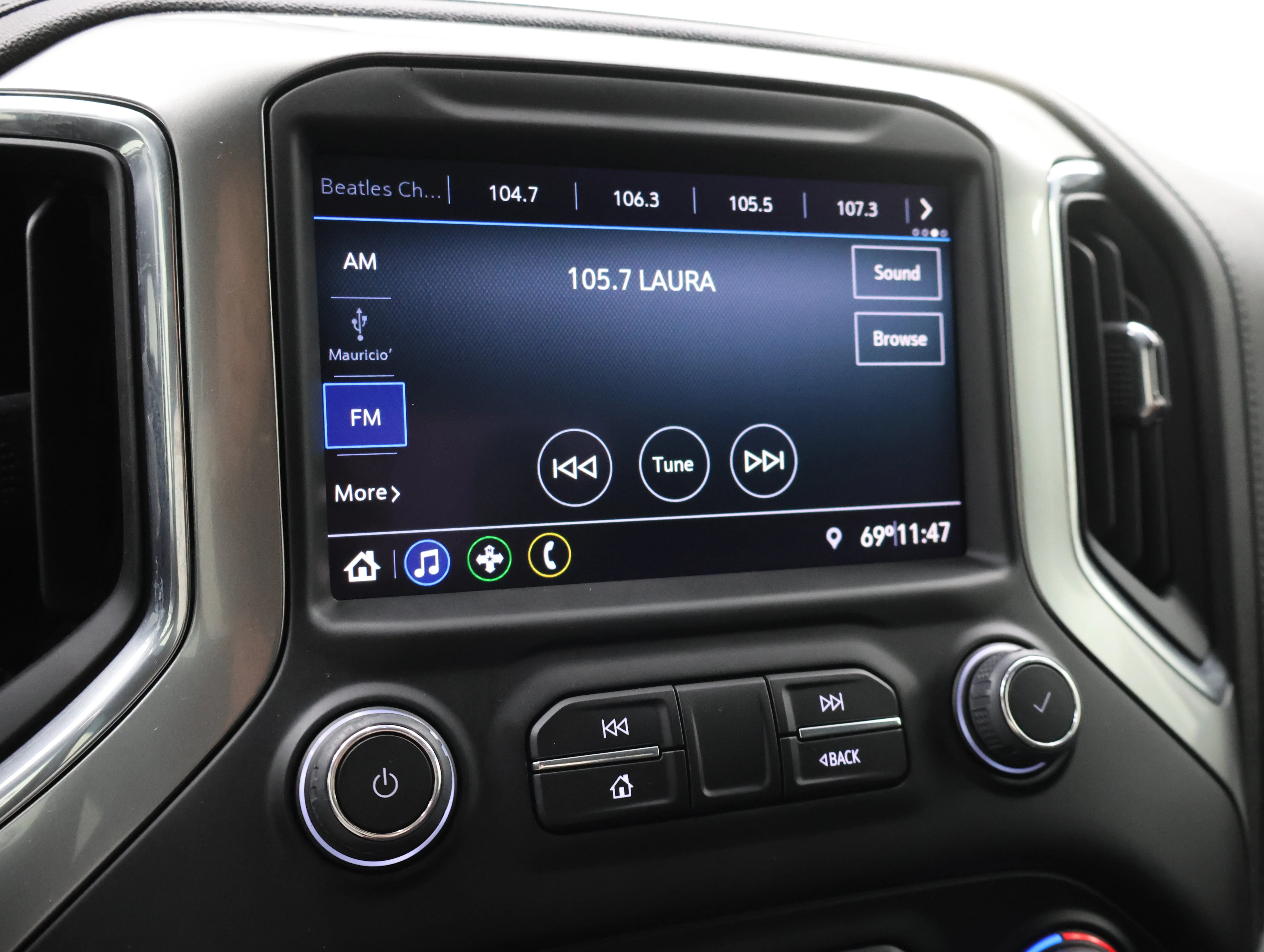 Used 2023 Black Chevrolet LT image 11