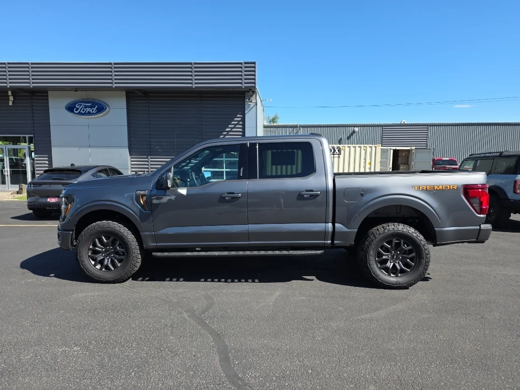 New 2026 Carbonized Gray Metallic Ford Tremor® image 11