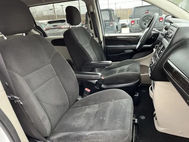 2017 Dodge Grand Caravan SE - Photo 26