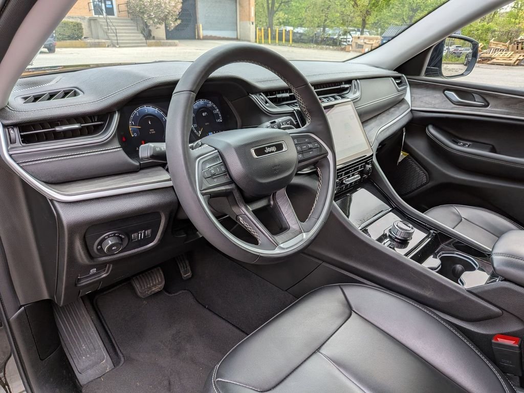 Used 2023 Black Jeep Limited image 14