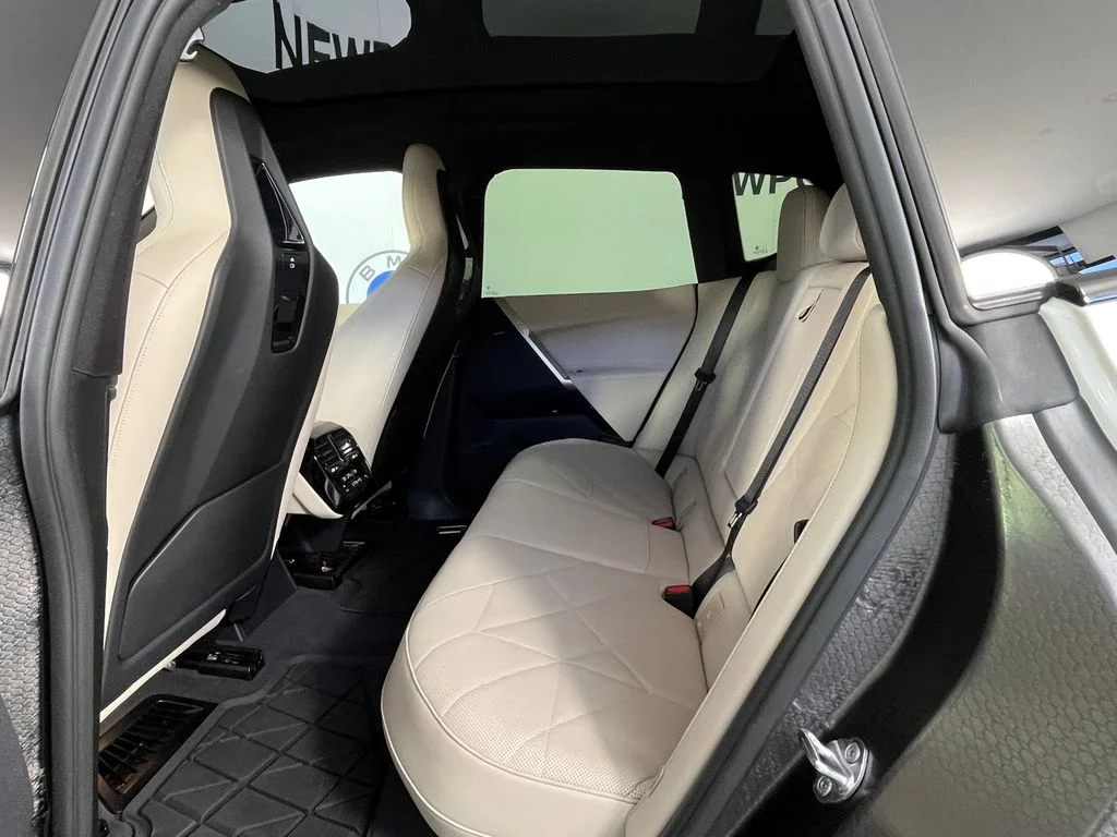 Certified Used 2024 White BMW xDrive50 image 20