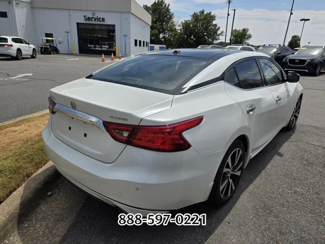Used 2016 White Nissan Platinum image 6