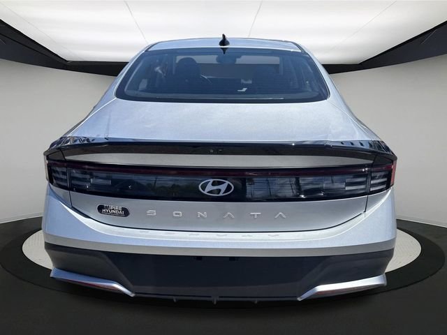 Certified Used 2025 Silver Hyundai SE image 4