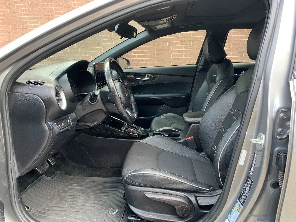 Used 2022 Steel Gray Kia GT-Line image 14