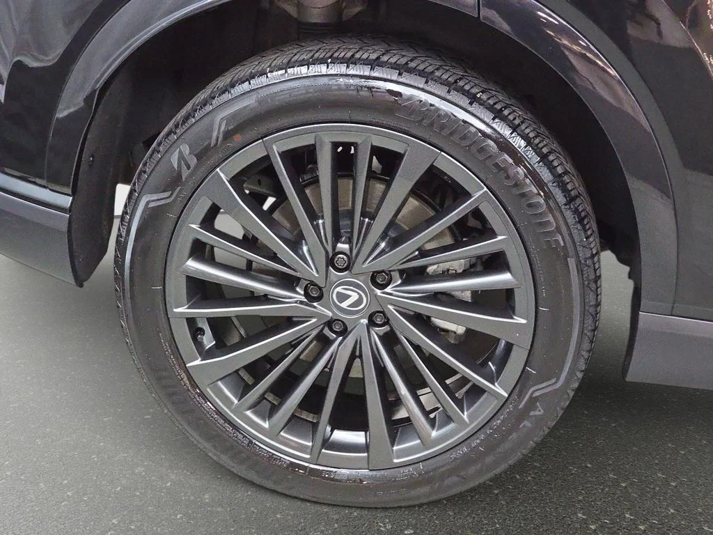 Used 2025 Black Lexus 350h Premium image 32