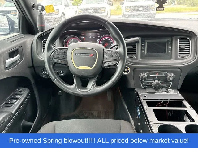 Used 2017 White Dodge Police image 20
