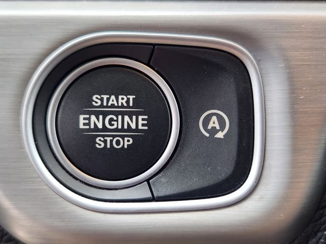 Certified Used 2025 White Mercedes-Benz G 550 image 30