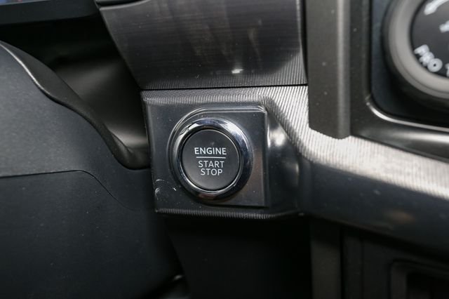 Used 2026  Ford Lariat image 32