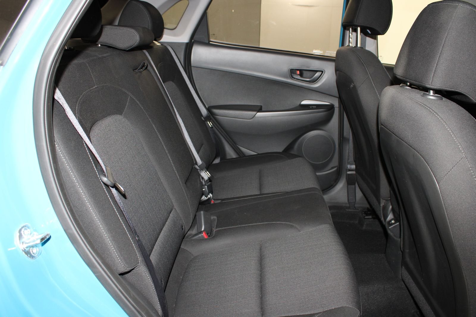 Used 2023 Green Hyundai SEL image 25