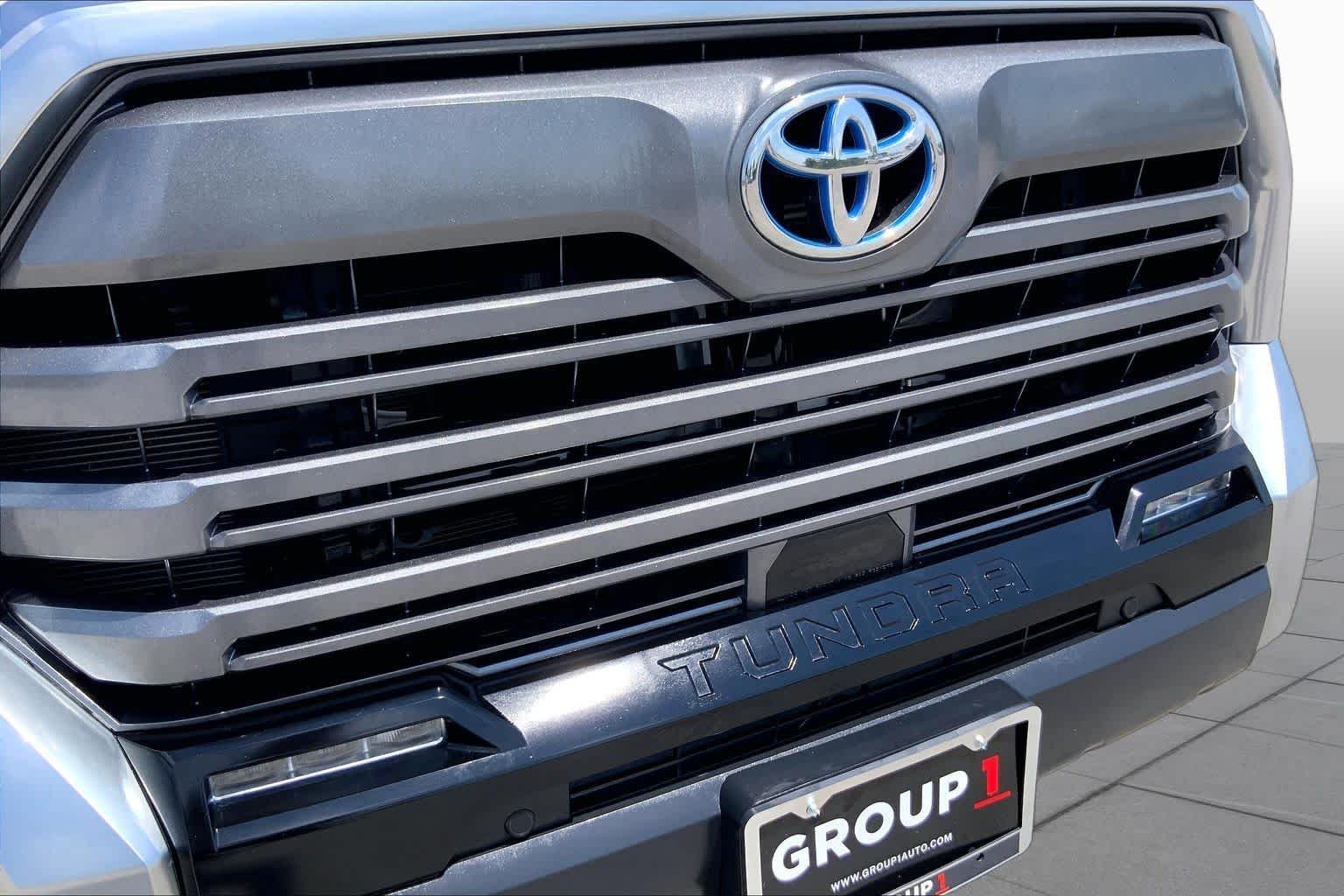 Used 2023 Ice Cap Toyota Limited Hybrid image 29