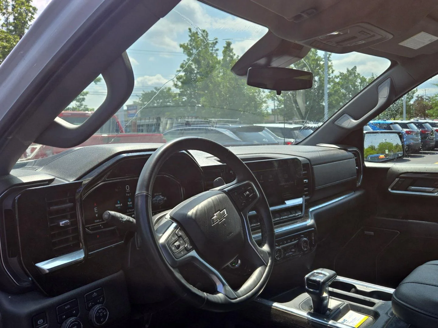 Used 2024 Summit White Chevrolet RST image 2