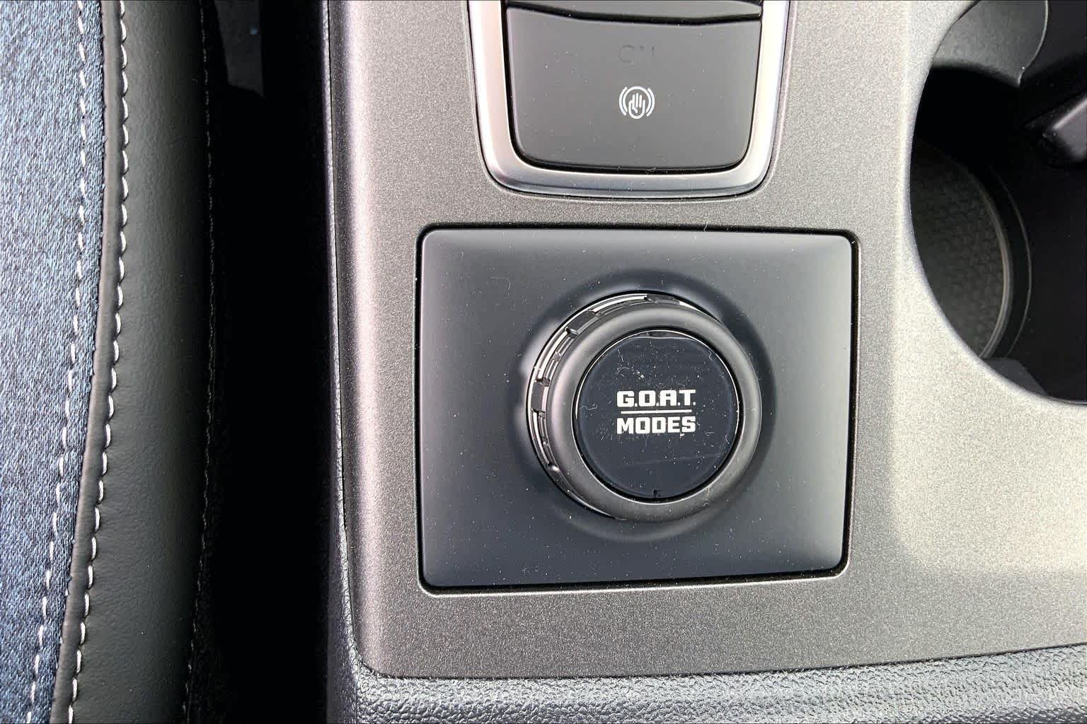 New 2025 Oxford White Ford Outer Banks® image 20
