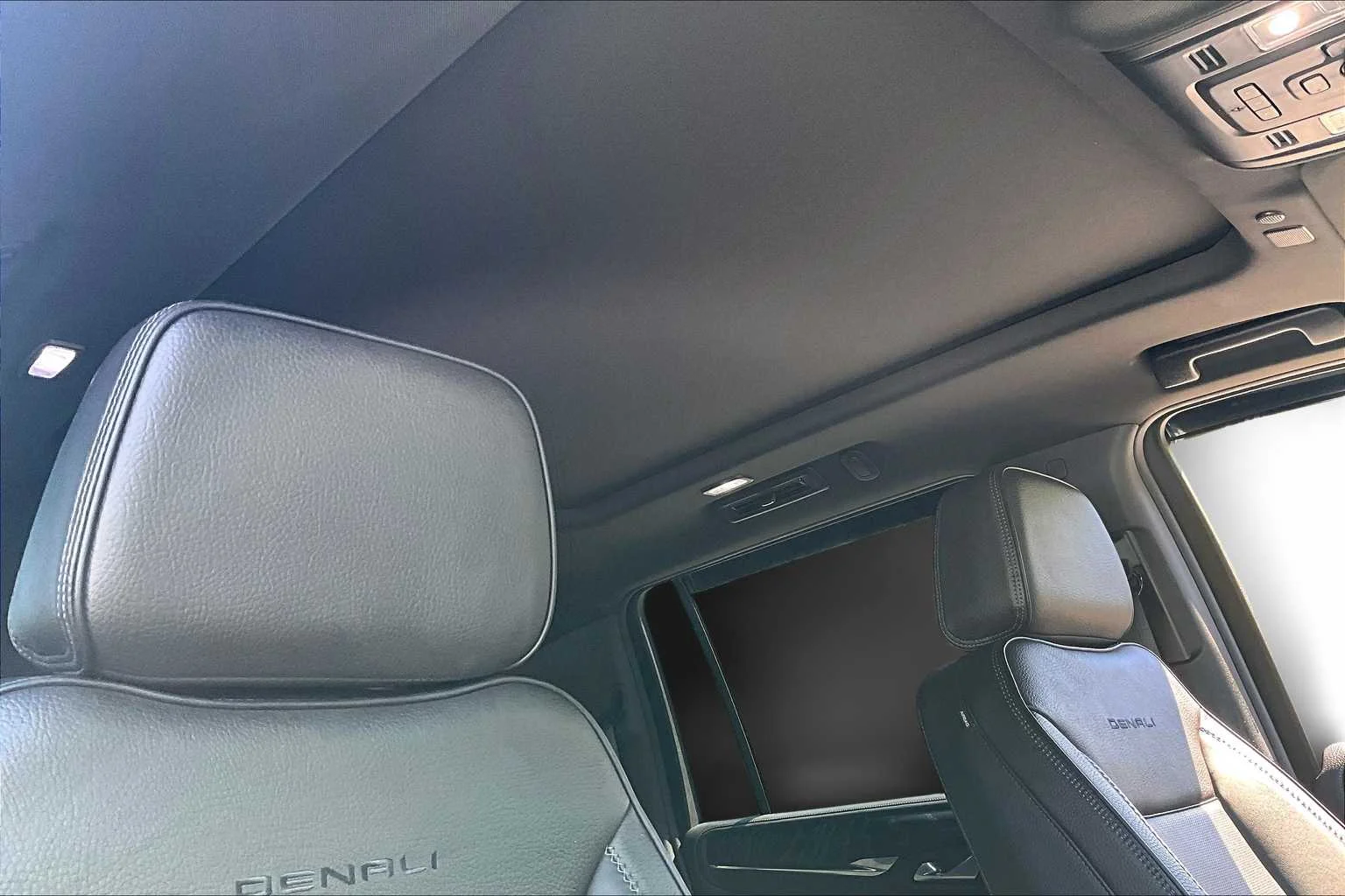 Used 2023 Onyx Black GMC Denali image 26