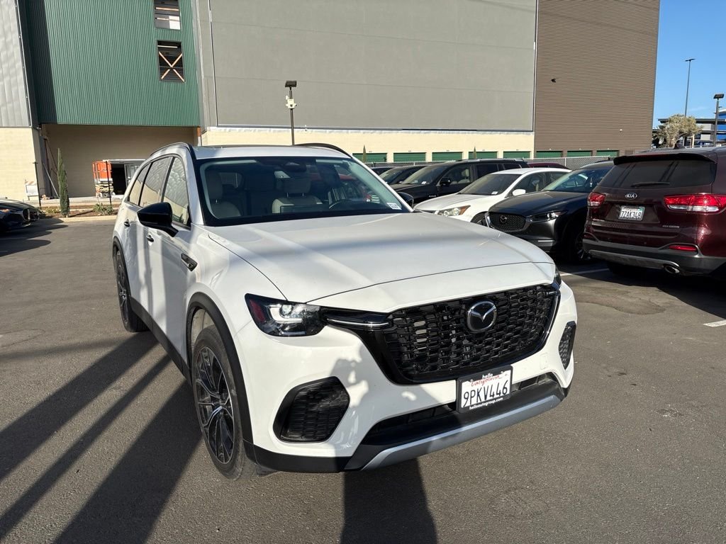 Certified Used 2025 White Mazda Premium image 5