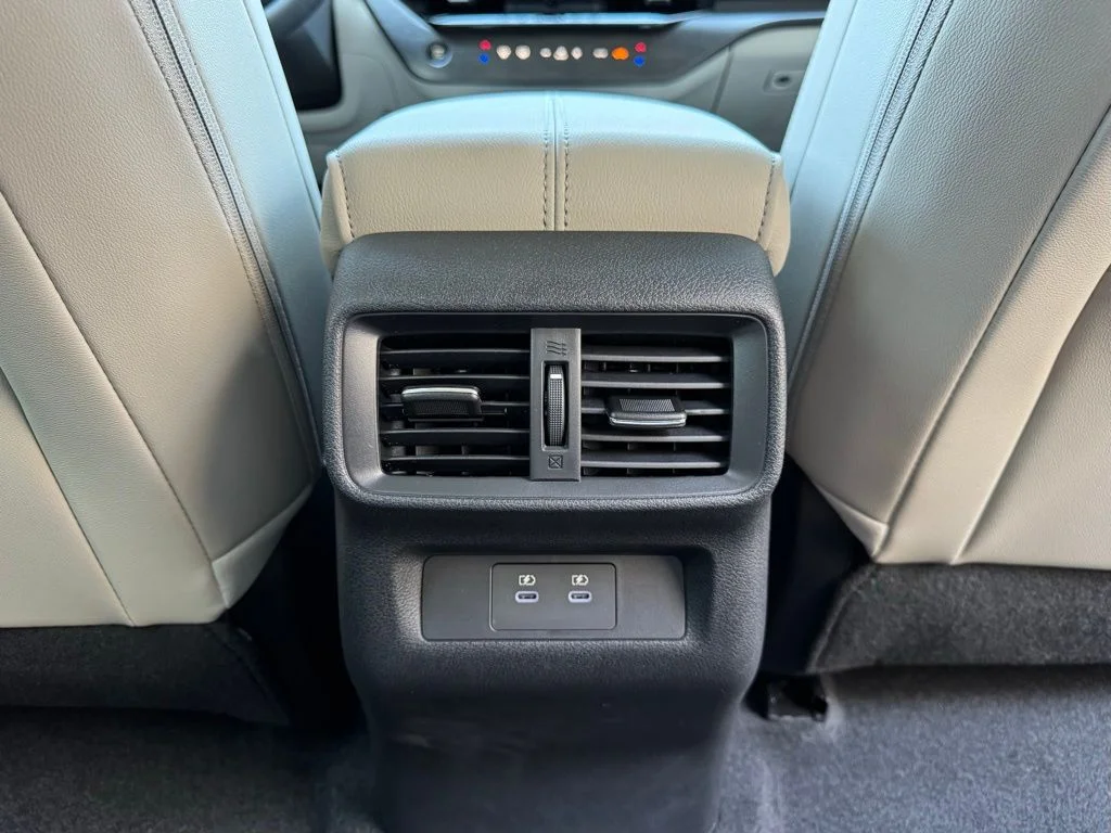2025 Nissan Murano SL - Photo 24