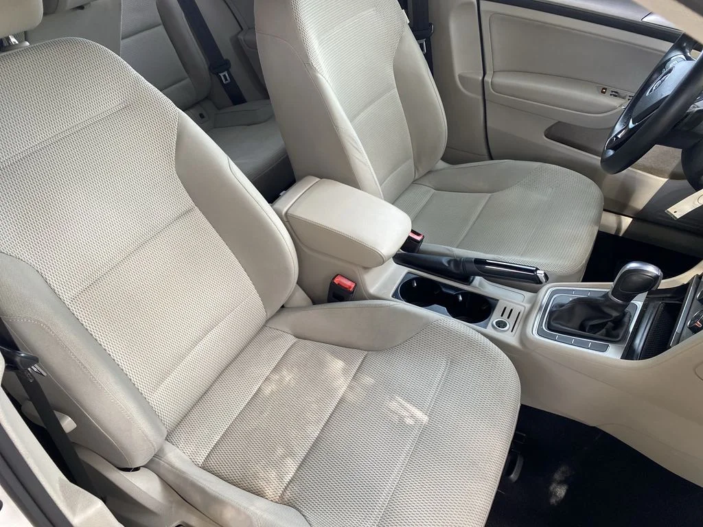 Used 2016 Pure White Volkswagen S image 26