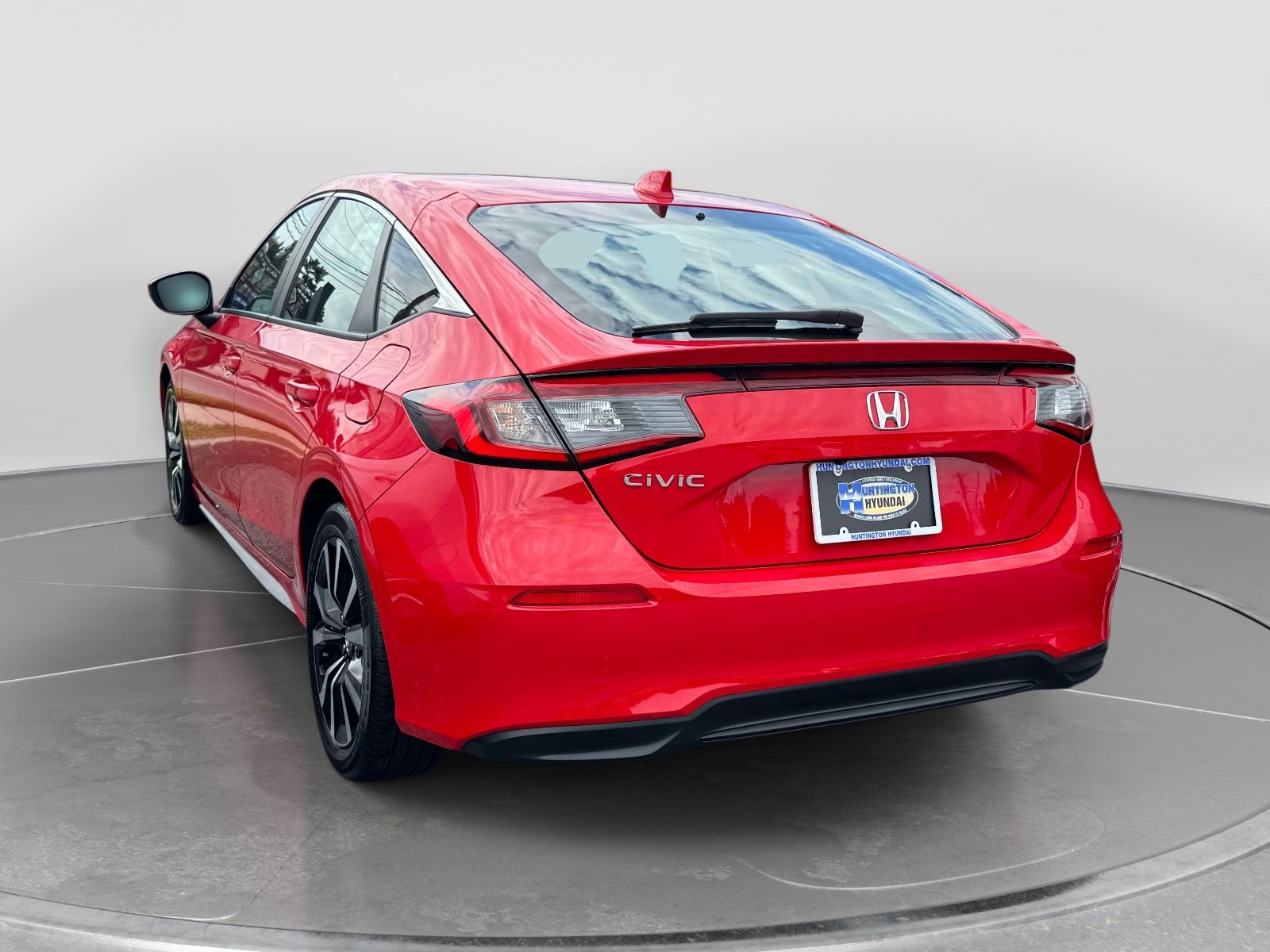 Used 2024  Honda EX-L image 6