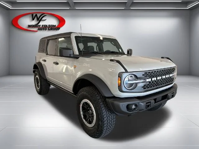 New 2026 Avalanche Gray Ford Badlands® image 25