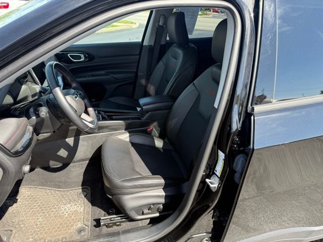 Certified Used 2022 Diamond Black Jeep Trailhawk image 8