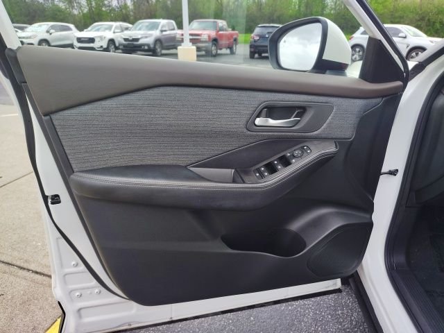 Used 2023 White Nissan SV image 11