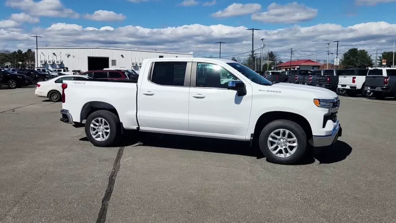 2024 Chevrolet Silverado 1500 LT - Photo 10