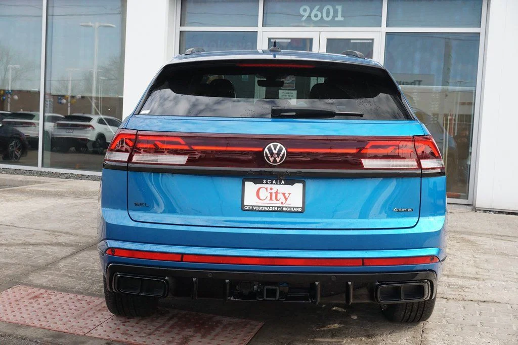 Certified Used 2025 Blue Volkswagen 2.0T SEL R-Line Black image 11