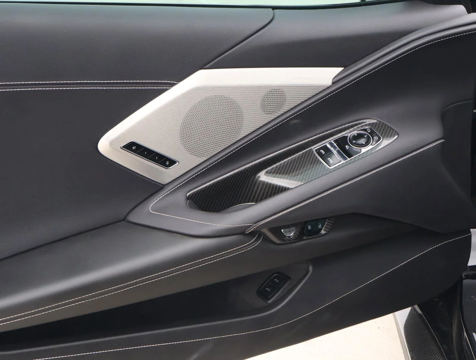 2023 Chevrolet Corvette 2LT - Photo 14