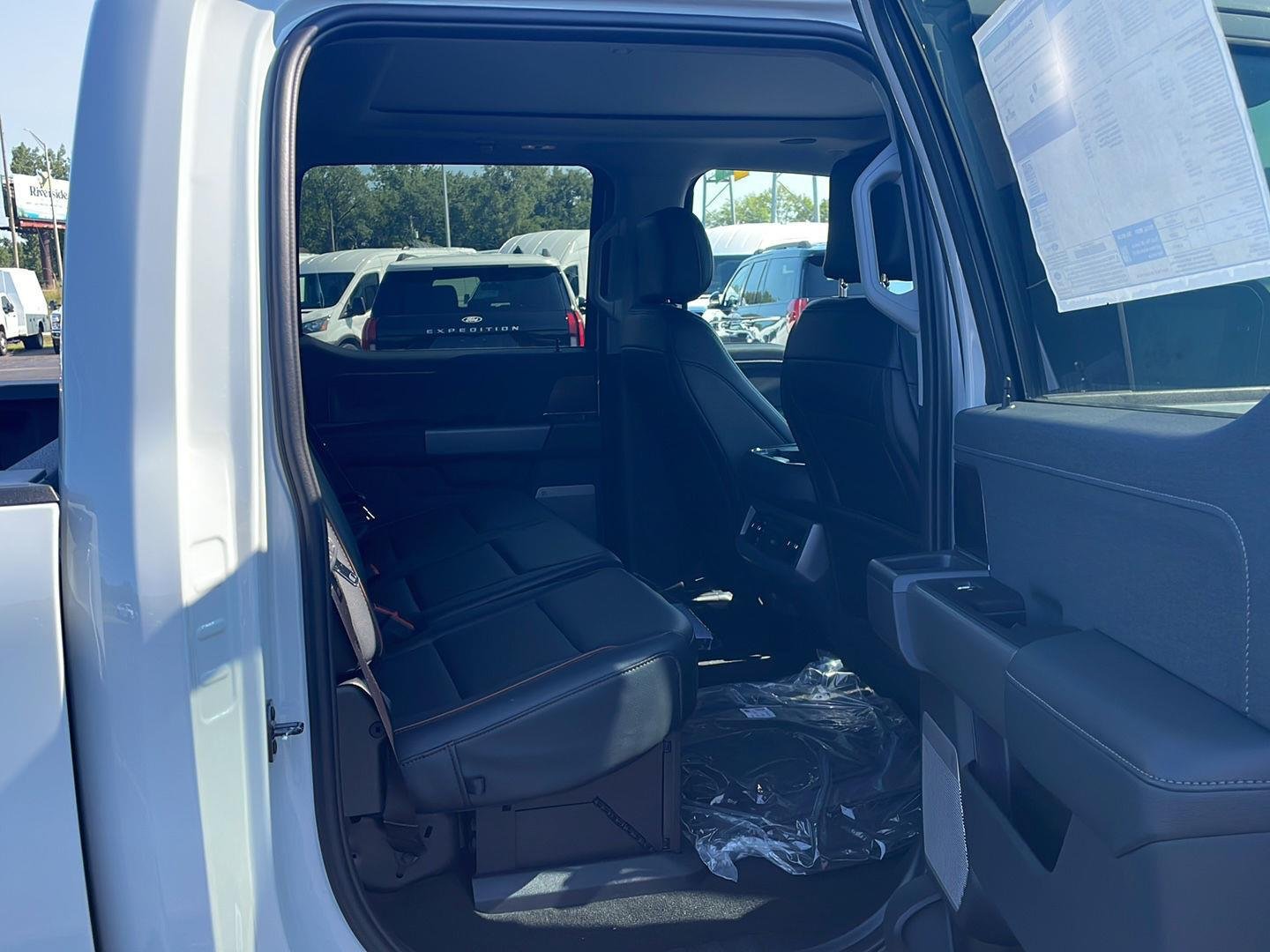 New 2026 Avalanche Ford F-350® Lariat® image 32
