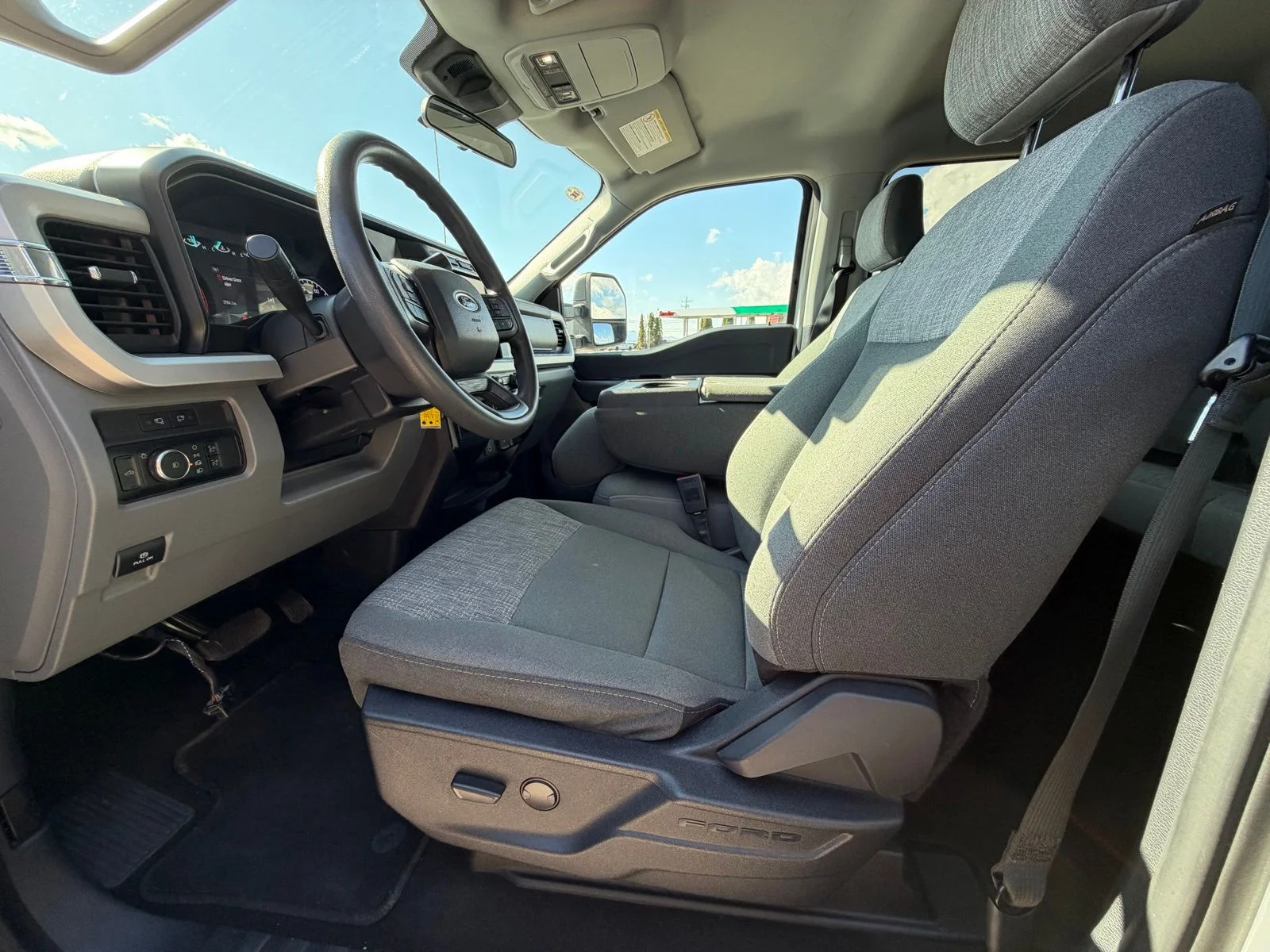 Used 2024 White Ford XLT image 13