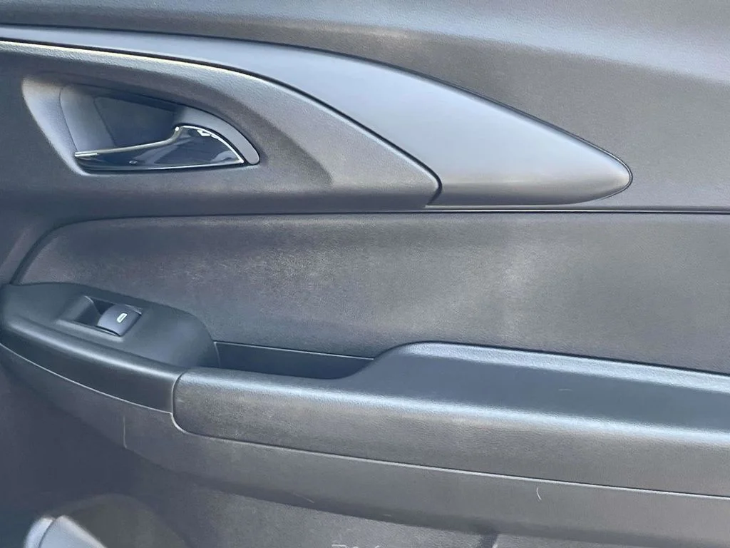 Used 2025 Gray Chevrolet LT image 18