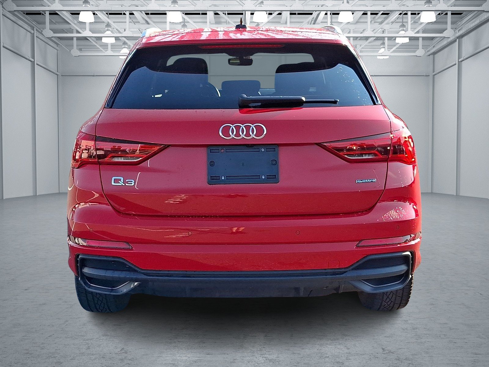 Used 2025 Red Audi S line Premium image 4