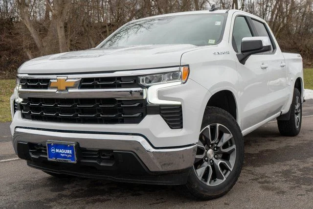 Used 2023 White Chevrolet LT image 1