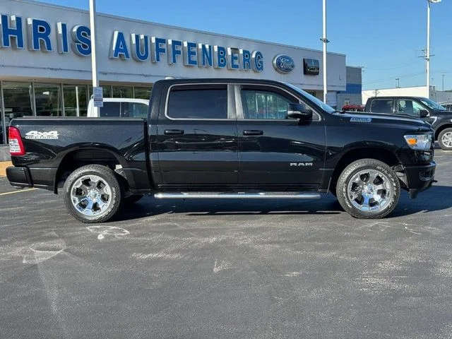 2019 RAM 1500 Big Horn/Lone Star 4x4 Crew Cab 5'7's photo