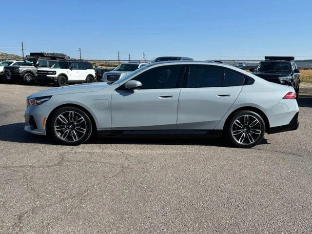 Used 2026 Gray BMW 550e xDrive image 2