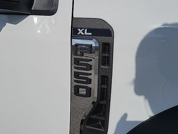 2026 Ford F-550 Super Duty Chassis Cab XL - Photo 21