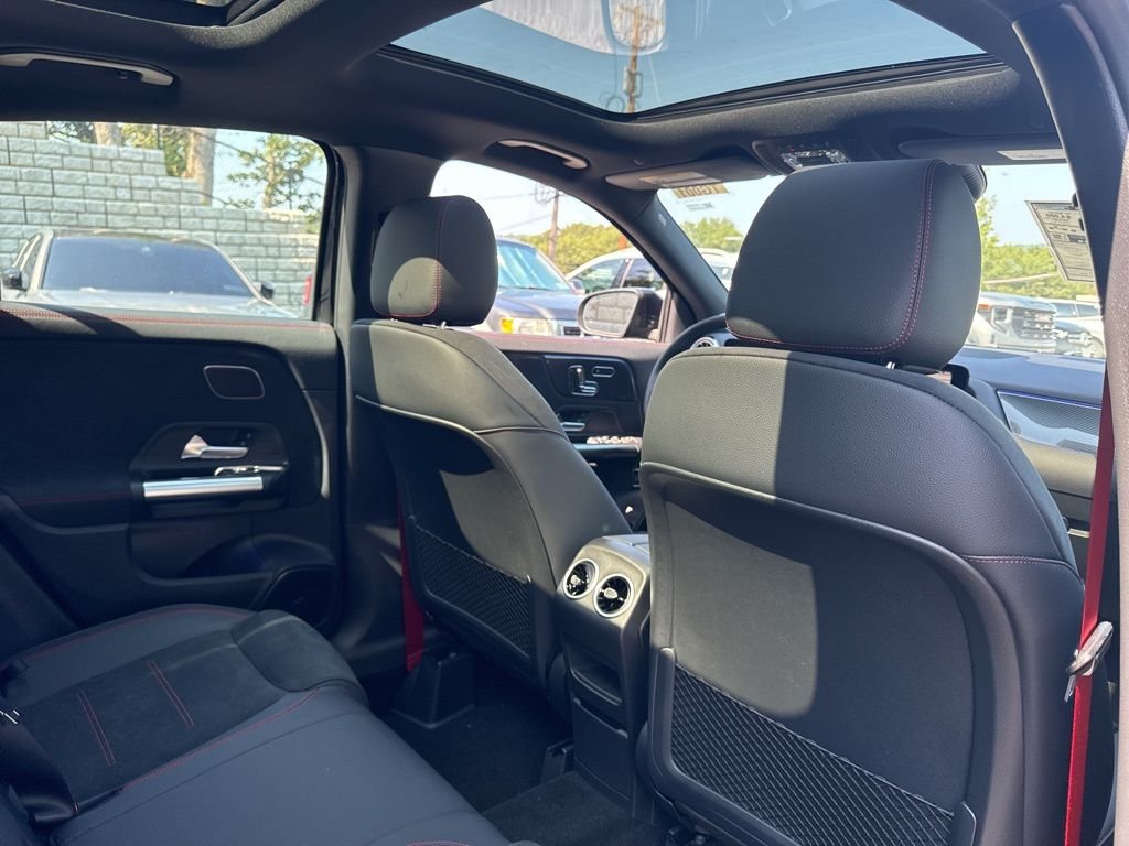 2026 Mercedes-Benz GLA AMG GLA 35 - Photo 34