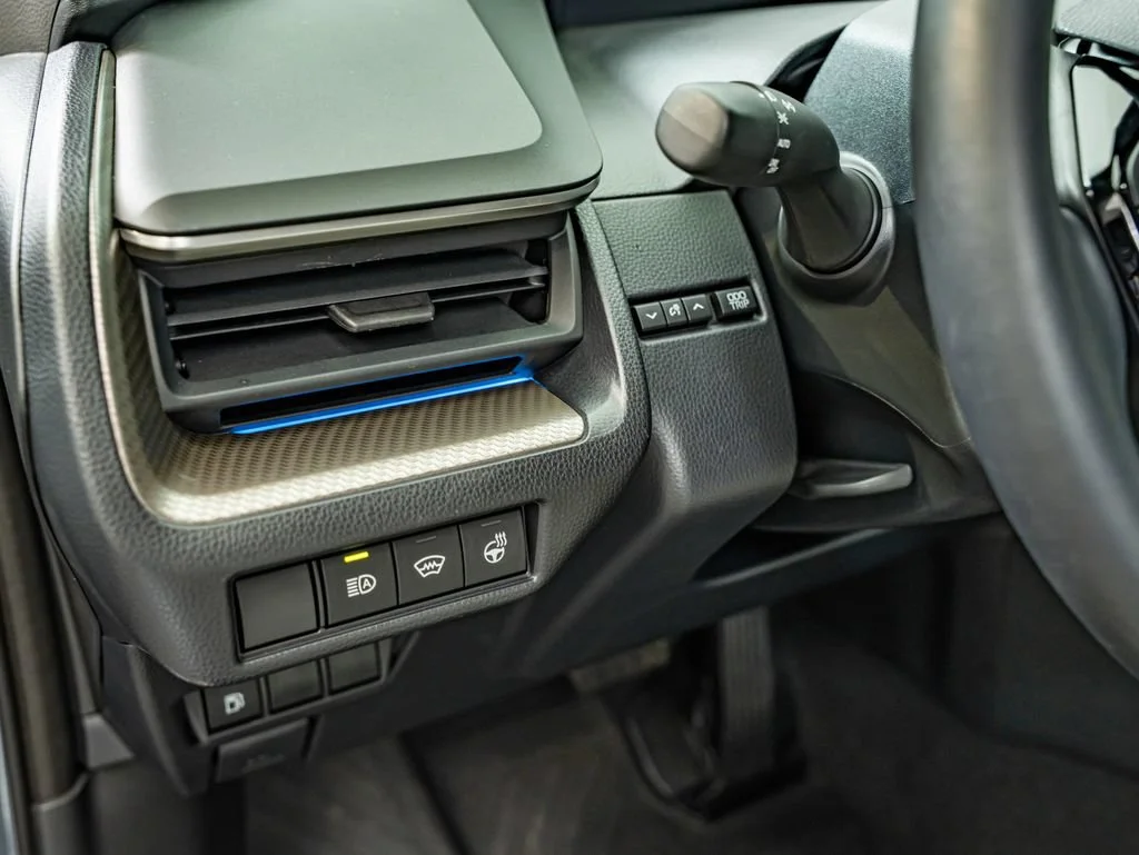 Used 2024 Guardian Gray Toyota XLE image 19