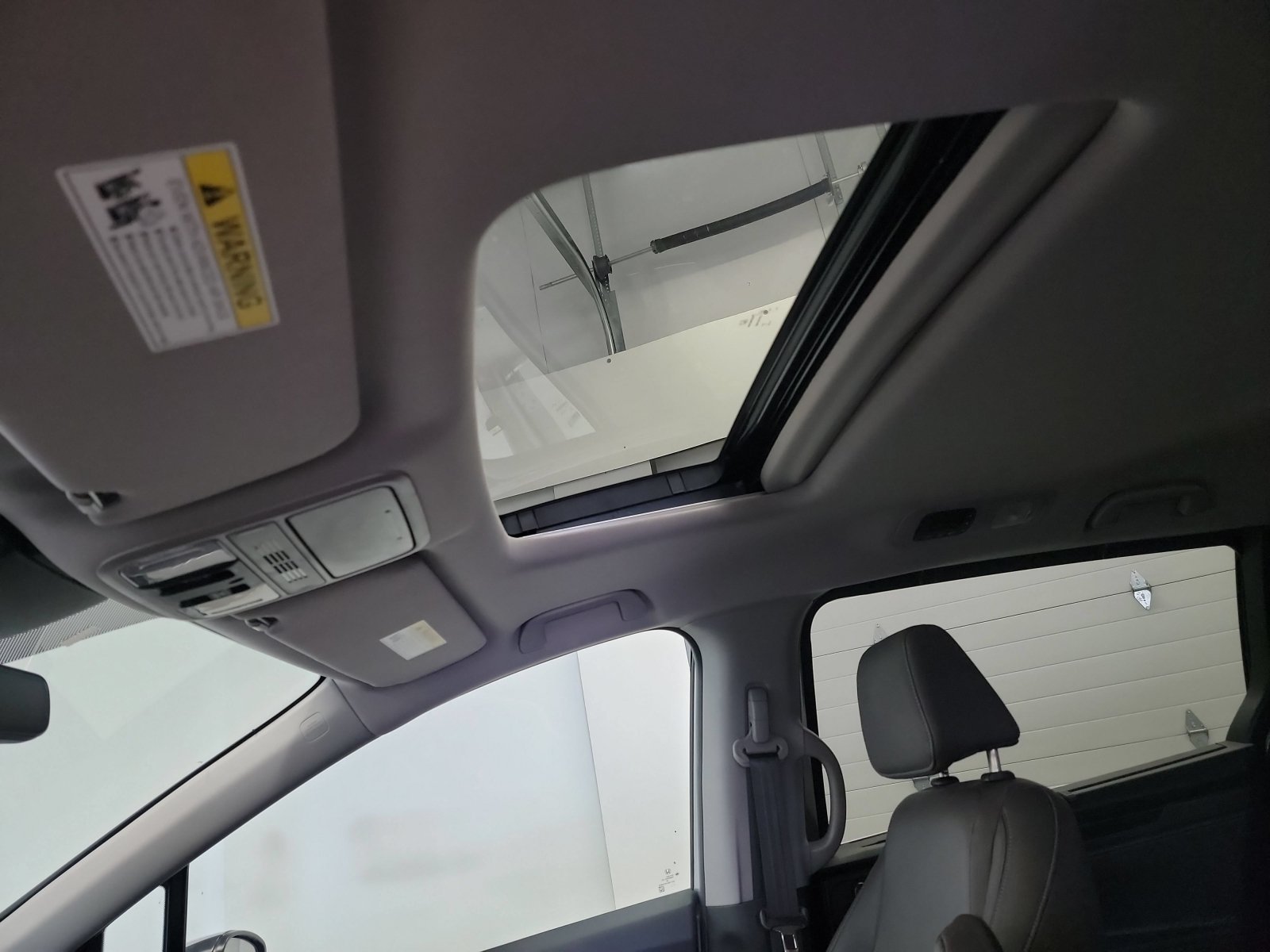 2024 Honda Odyssey EX-L - Photo 54