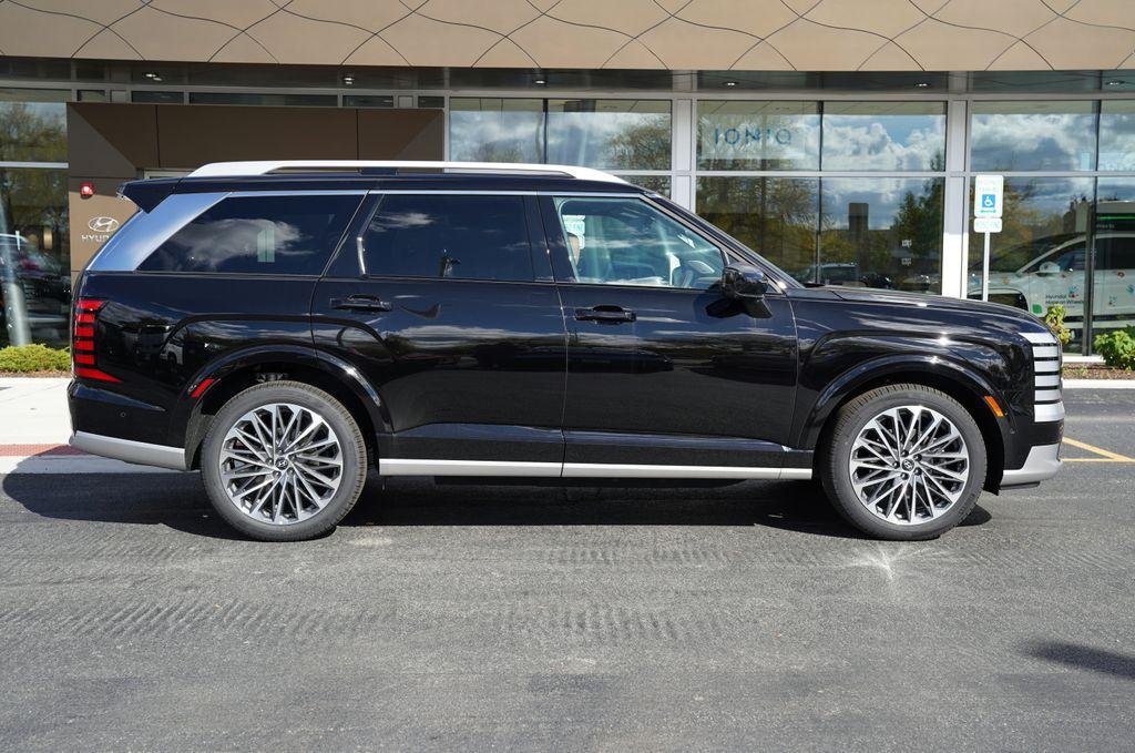 New 2026 Abyss Black Pearl Hyundai Calligraphy image 3