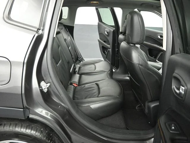Used 2020 Granite Crystal Clearcoat Metallic Jeep Limited image 25