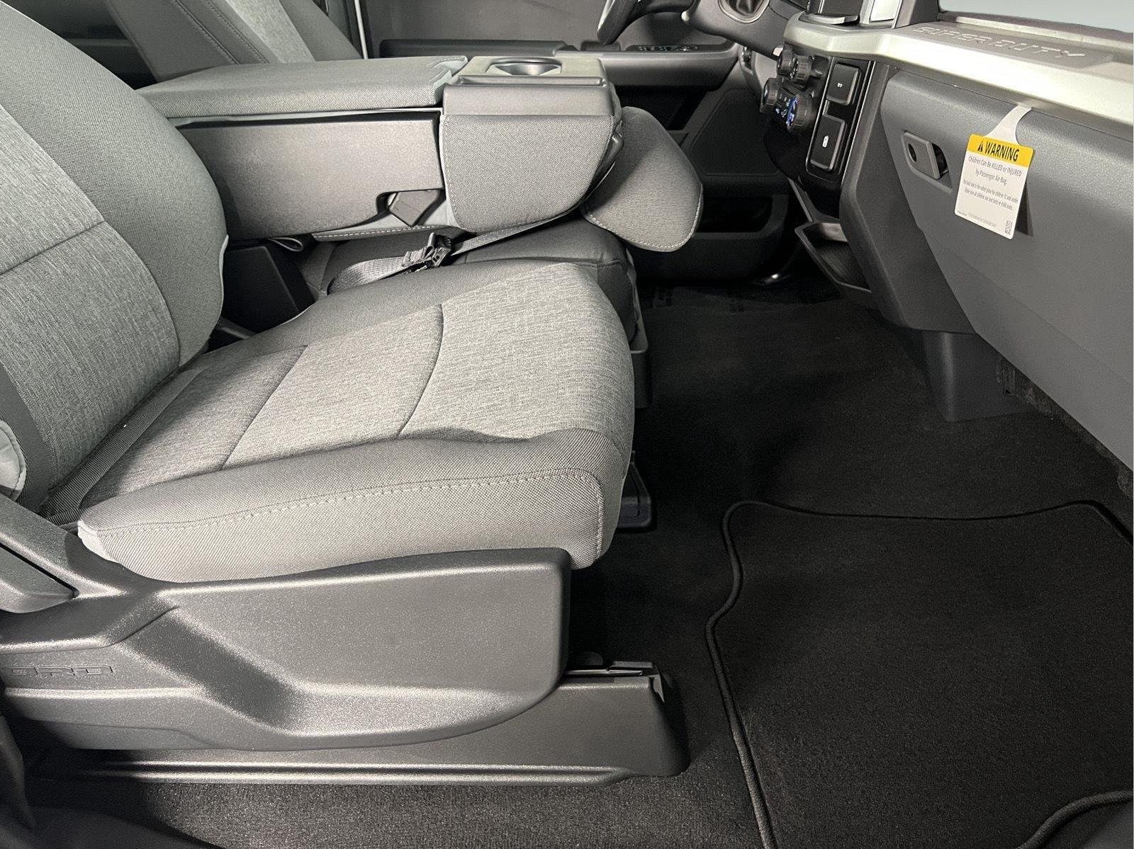 New 2026 Oxford White Ford F-250® XL image 18