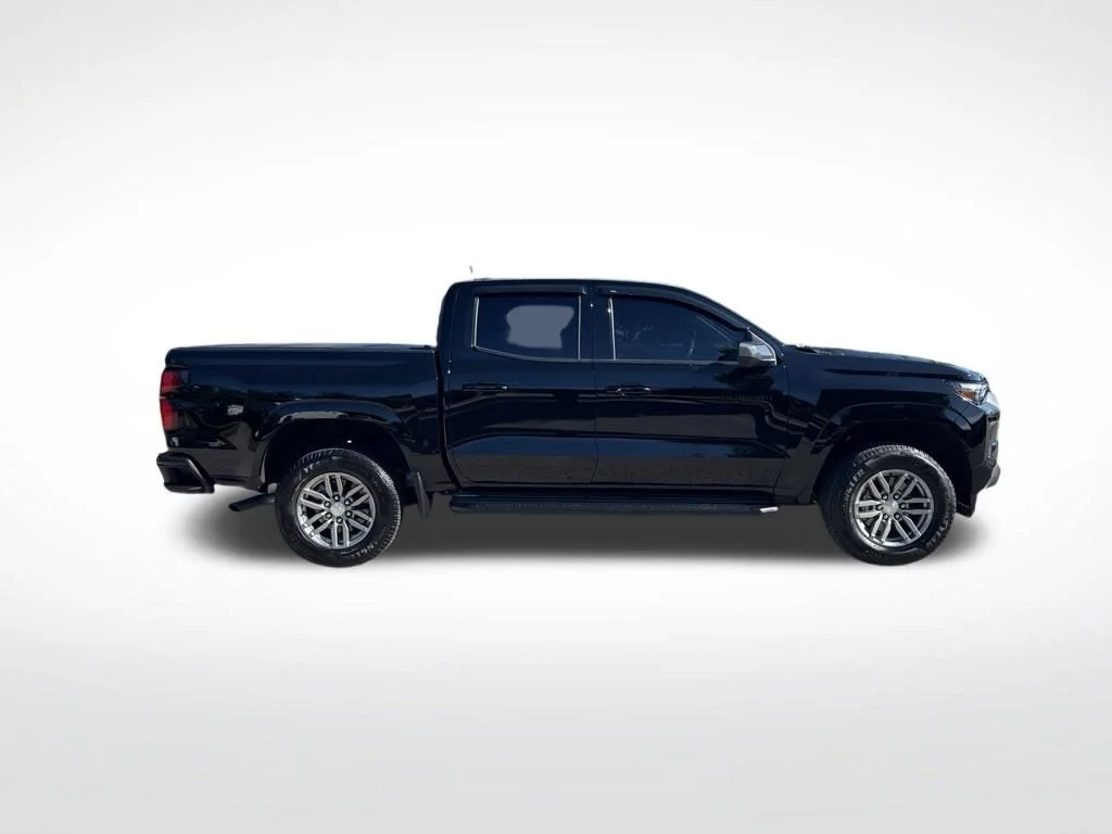 Used 2026 Black Chevrolet LT image 4