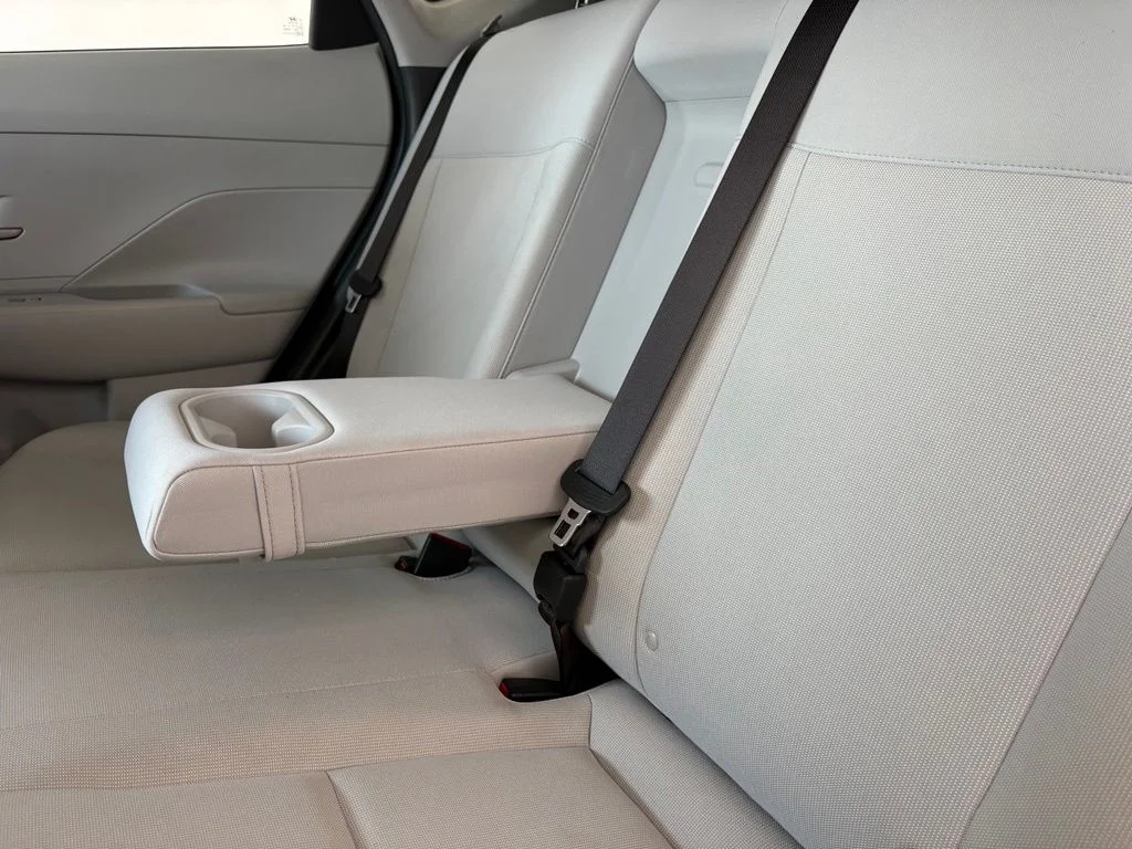 Used 2024 Black Hyundai SEL image 27