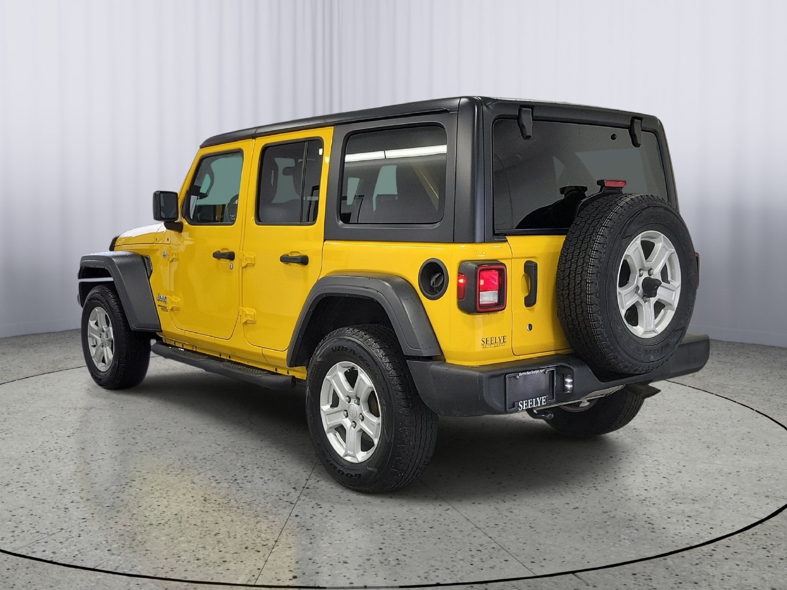 Used 2019 Yellow Jeep Unlimited Sport S image 3