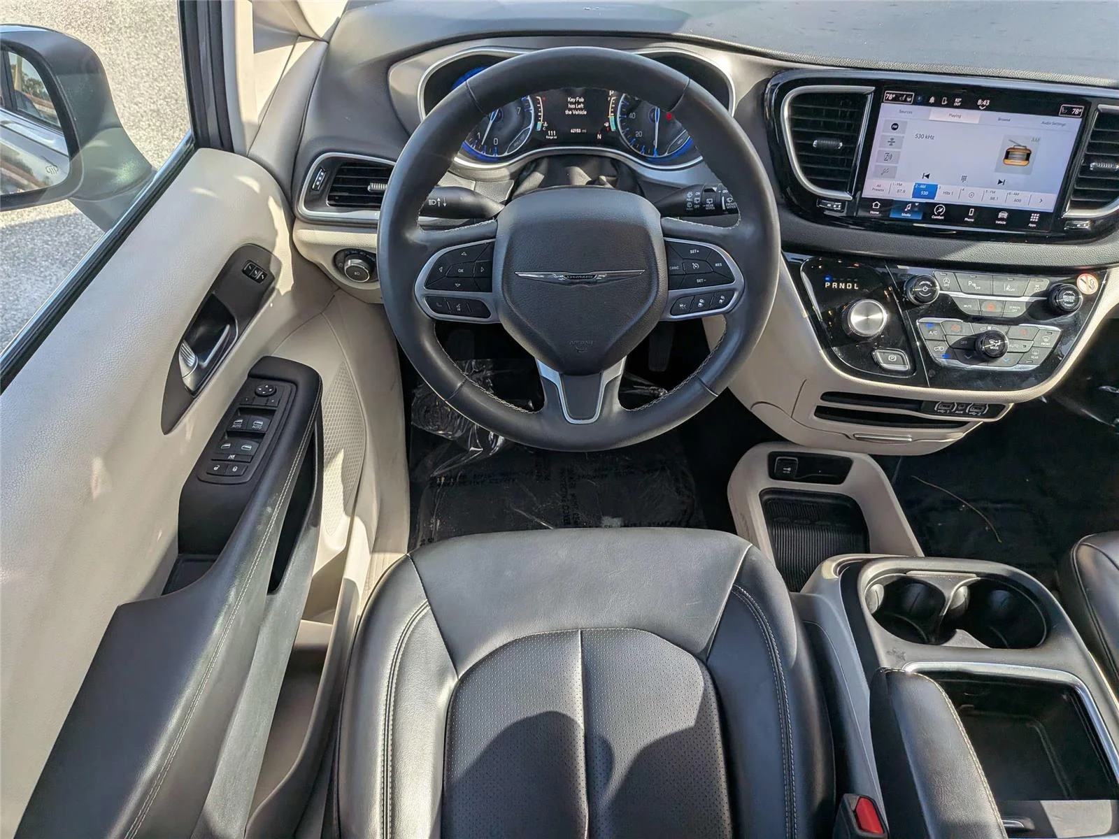 Used 2023 Gray Chrysler Touring L image 16
