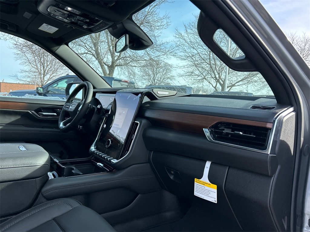 2026 GMC YUKON XL - Image 37