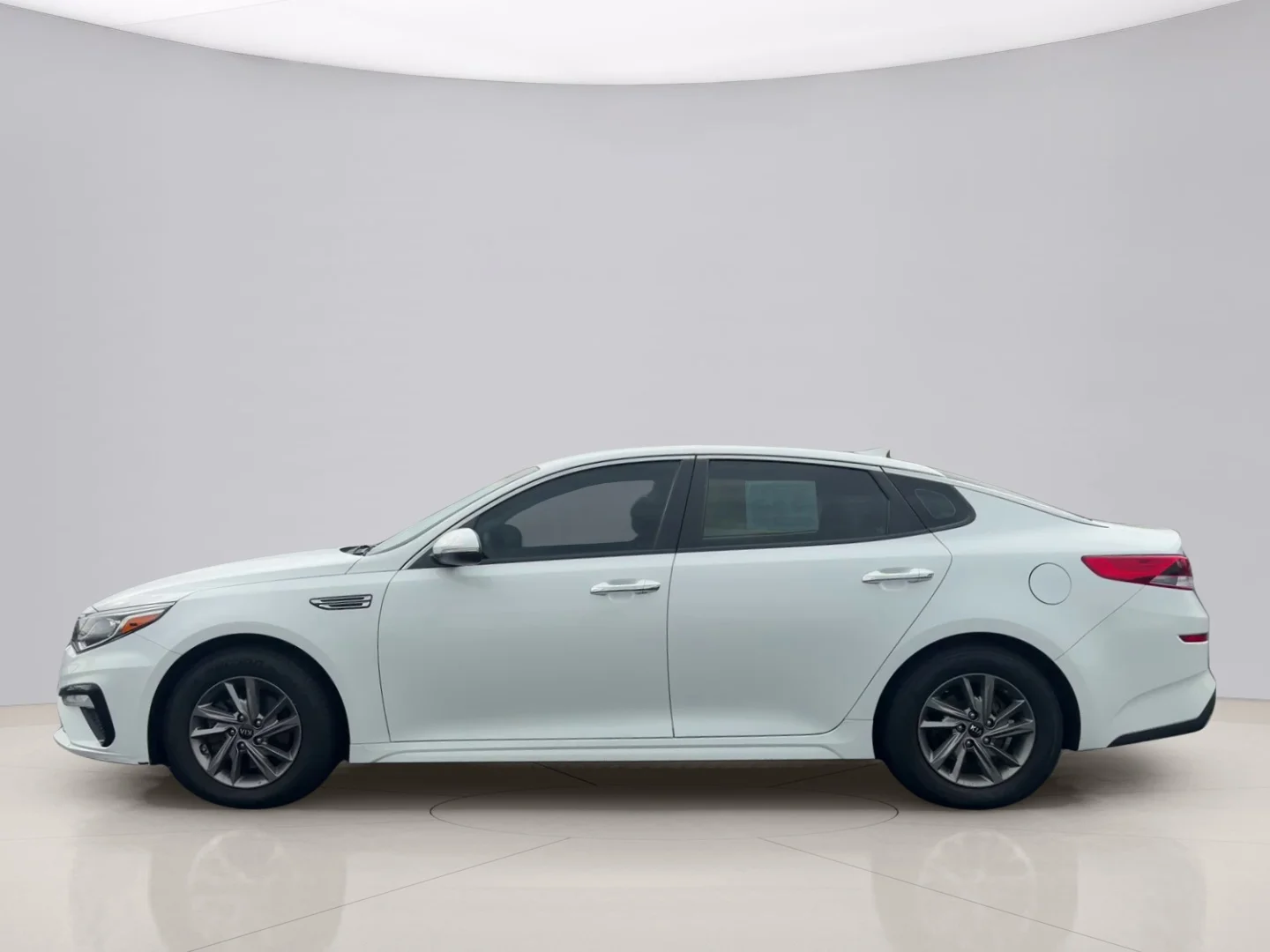 Used 2019 White Kia LX image 2